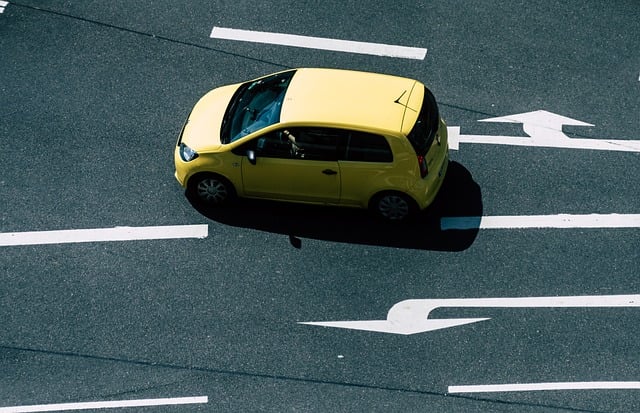 S partnerem chceme nové auto. 