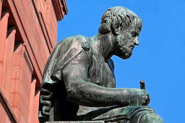 Aristotelova socha